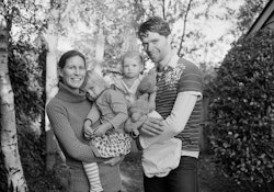 As it happened I was probably, by chance, in the safest spot I could be. For my Bas it was slightly different. He had just seen me, I had just come from his office, but now he didn’t know where I was. The little church that was on the corner nearby–when I turned to look–it was just one big pile of dust. Where we were seemed quite safe–well safe-ish–though we did watch the back walls of the apartments, just off Latimer Square there, fall down. Suddenly we found ourselves looking into people’s homes, like a dolls house–that was really weird. Then we started hearing noises from the church. There had been people in there doing some major repair work and now there was shouting and lots of people running around trying to pull them out of the rubble as all around us the liquefaction began coming up. People were trying to ring home and of course they couldn’t. And Bas didn’t know if I was actually in front of the church or not, he was worried that I might have been hit by some rubble, that something might have happened to me. Then we spotted each other… we were quite fortunate being that close together, to know, okay we are safe. Then it was a matter of getting to our daughter, Ayla, who was on the other side of town. Again there was no phone contact and so it was an anxious time. We are trying to get there in the car but we have no knowledge of what has happened to her and of course, they know nothing of what has happened to us. Had they been hit as bad as the city, we didn’t know. There were four other wee ones there as well… were they okay, were they crying, were they screaming… it was a long drive.